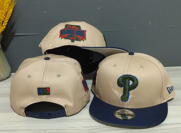 Philadelphia Phillies Beige Cap